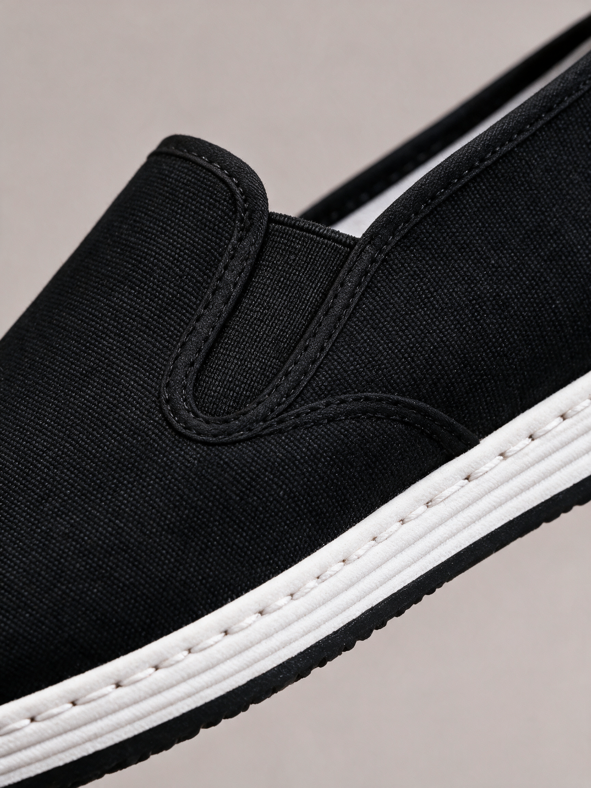 SHIZU Slip-On, detail