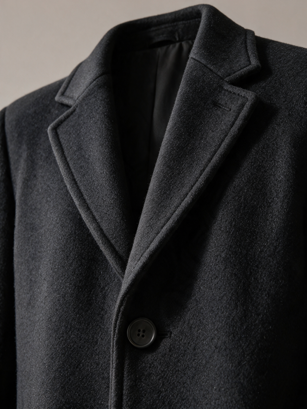 YORU Long Coat, detail